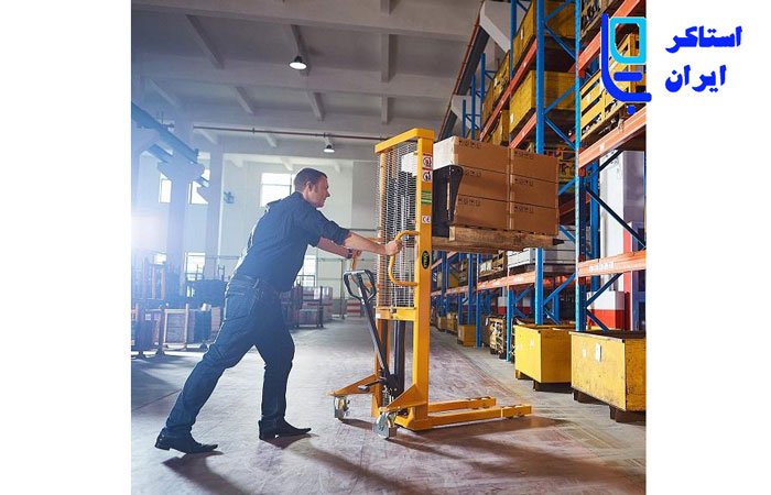 چگونه ظرفیت مناسب استاکر دستی را انتخاب کنیم؟